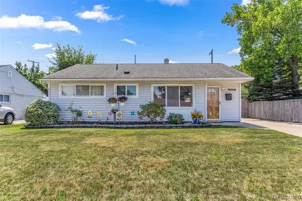 29781 Winter Drive, Garden City, MI 48135