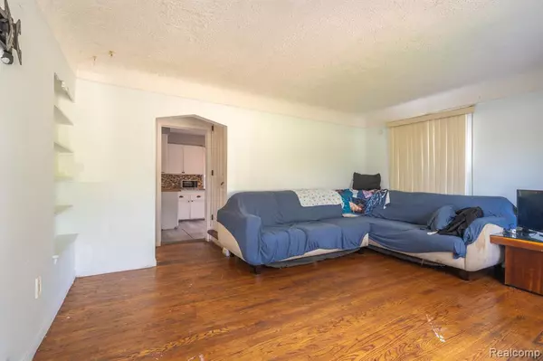 Redford Twp, MI 48239,15988 Delaware Avenue