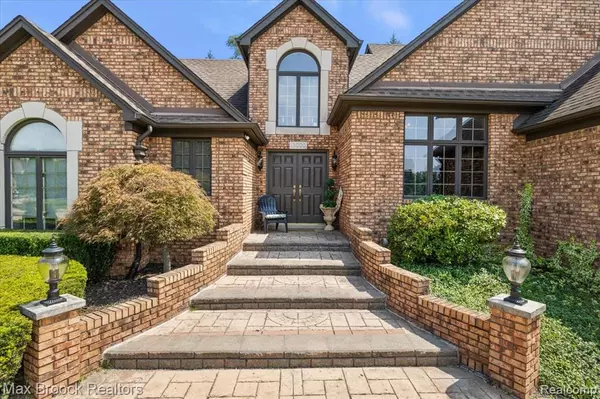 Shelby Twp, MI 48315,13000 Janine Court