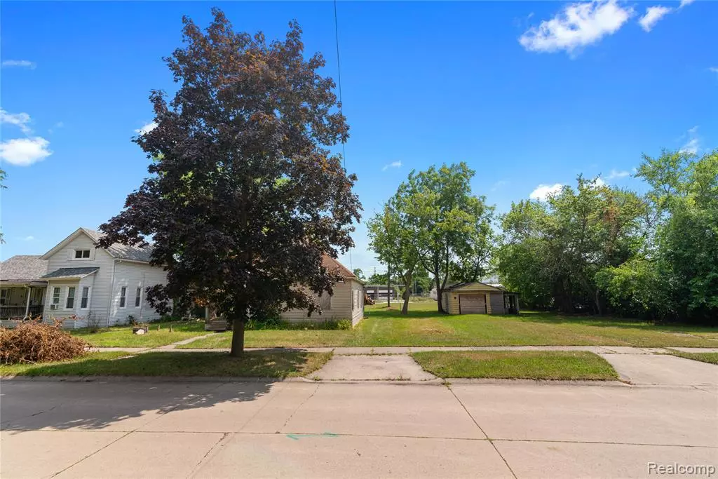 Saginaw, MI 48602,1508/1516 & 1509/1515 S Fayette & S Michigan Street