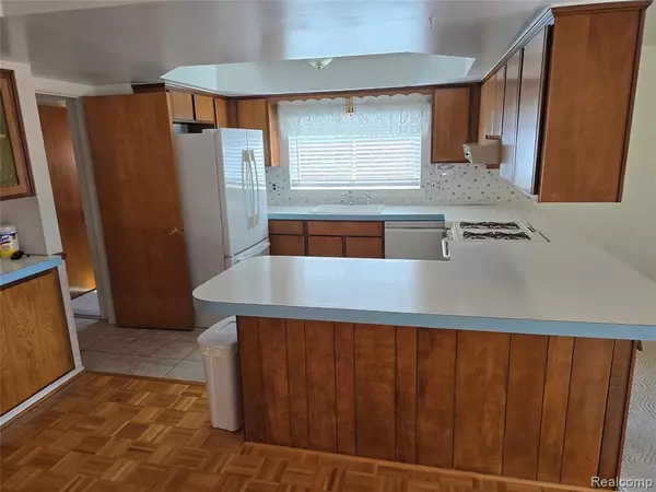 Livonia, MI 48154,15597 Nola Circle