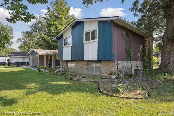 Farmington, MI 48336,25535 Lynford Street