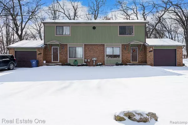 229 SUMMIT Ridge, White Lake Twp, MI 48386