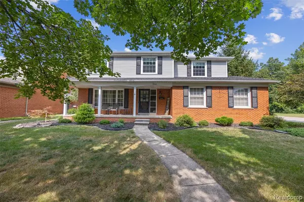 1 Snow Court, Dearborn, MI 48124