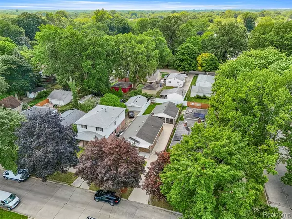 Dearborn Heights, MI 48125,4114 Ziegler Street