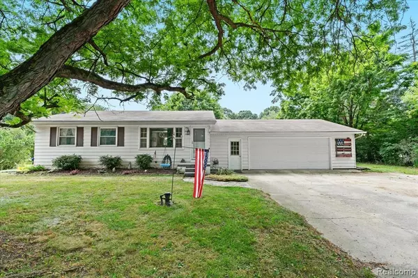 6460 Hogan Road, Deerfield Twp, MI 48430
