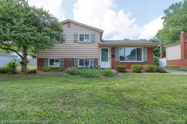 41928 River Oaks, Plymouth, MI 48170