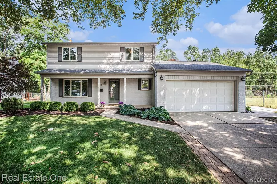 4238 Greensboro Drive, Troy, MI 48085