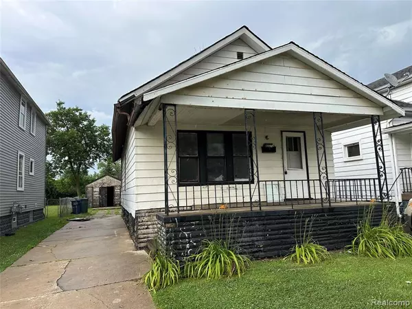 1430 Reo Avenue, Lincoln Park, MI 48146