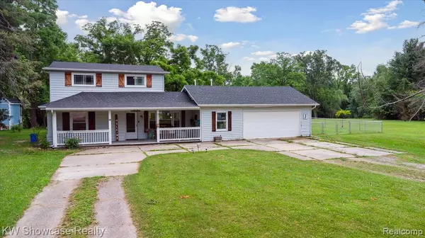 23500 Sans Souci Street, Farmington Hills, MI 48336