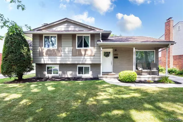 693 Shenandoah Drive, Clawson, MI 48017