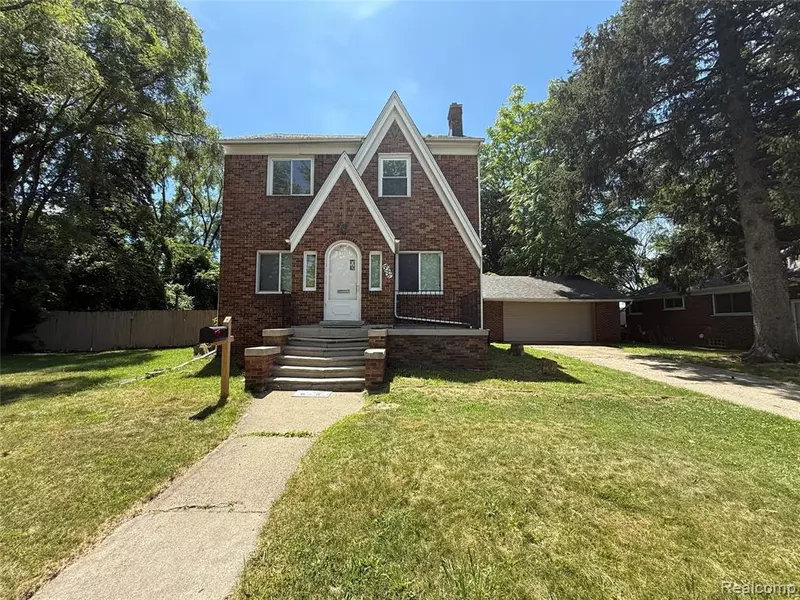 8056 FISHER Avenue, Warren, MI 48089