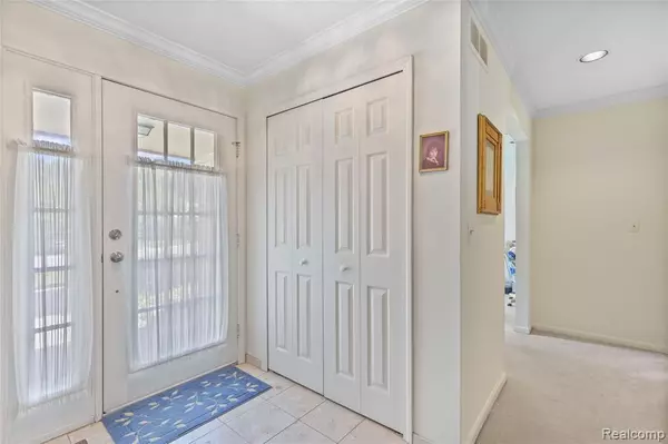 West Bloomfield Twp, MI 48322,6579 Noble Road