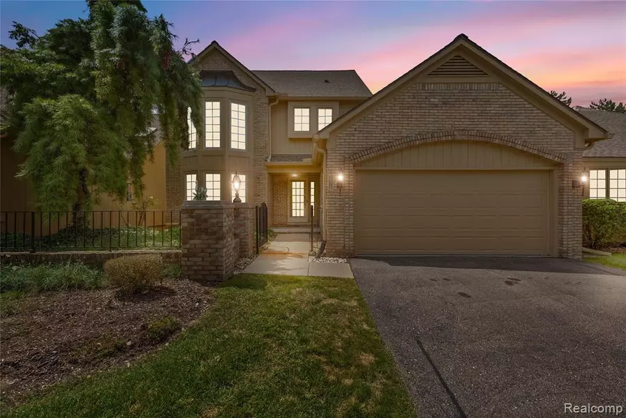 6579 Noble Road, West Bloomfield Twp, MI 48322
