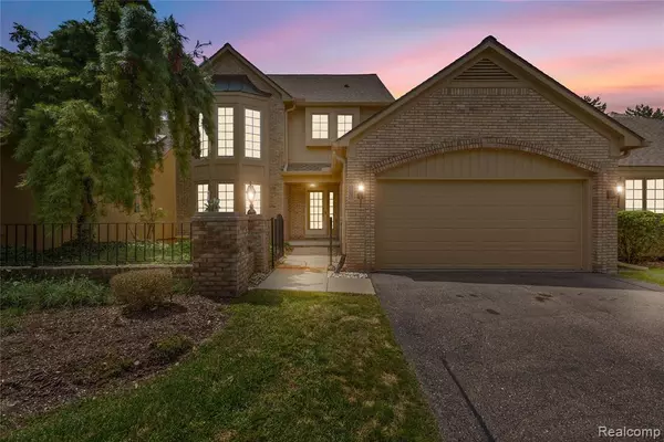 6579 Noble Road, West Bloomfield Twp, MI 48322