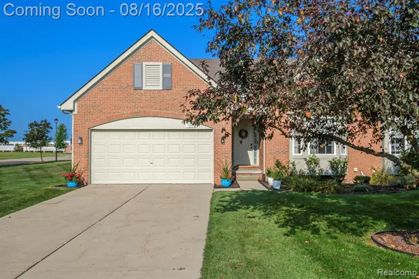 7038 Iris Court, Grand Blanc, MI 48439