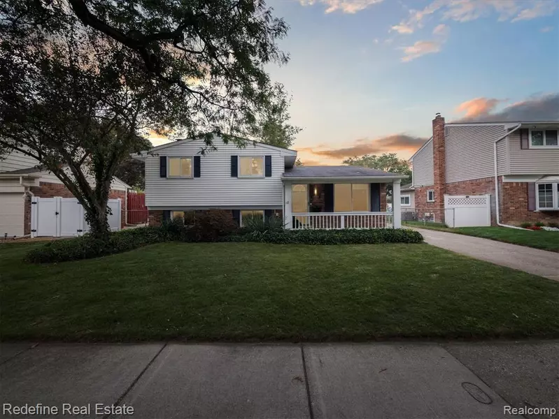 14544 Richfield Street, Livonia, MI 48154