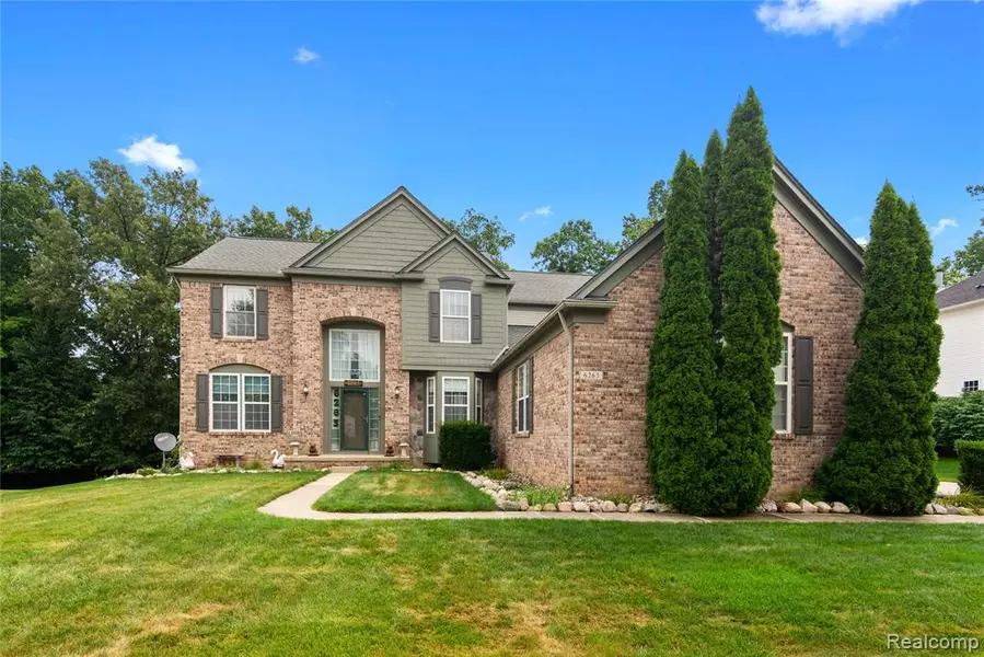 6263 Knob Bend Drive, Grand Blanc, MI 48439