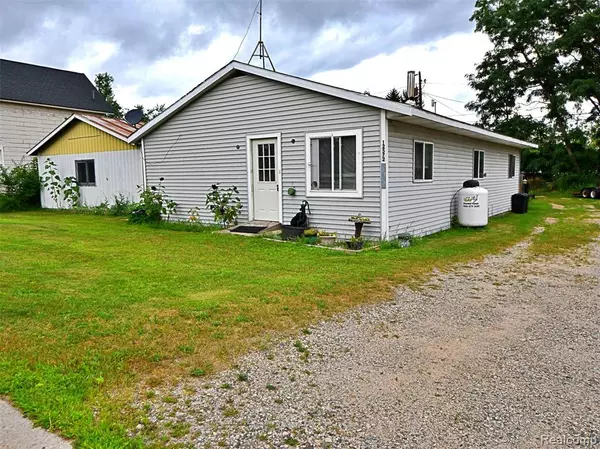 12572 State Street, Briley Twp, MI 49709