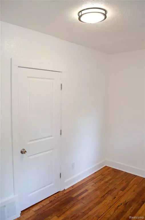 Hazel Park, MI 48030,516 Orchard Avenue