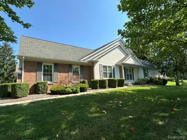 16556 Country Knoll Drive, Northville, MI 48168