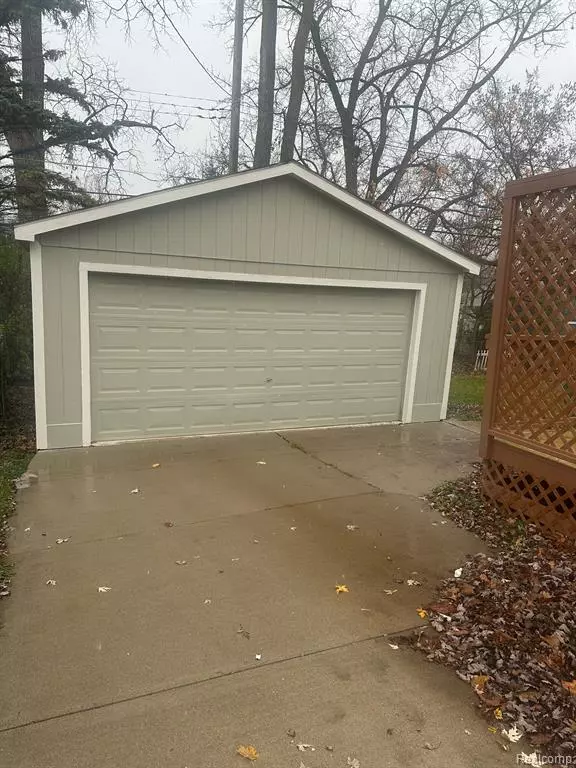 Farmington Hills, MI 48336,22800 PURDUE Avenue