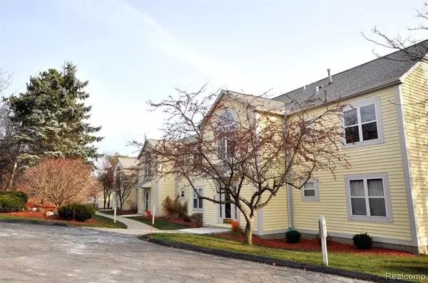 2225 S Huron Parkway 4, Ann Arbor, MI 48104