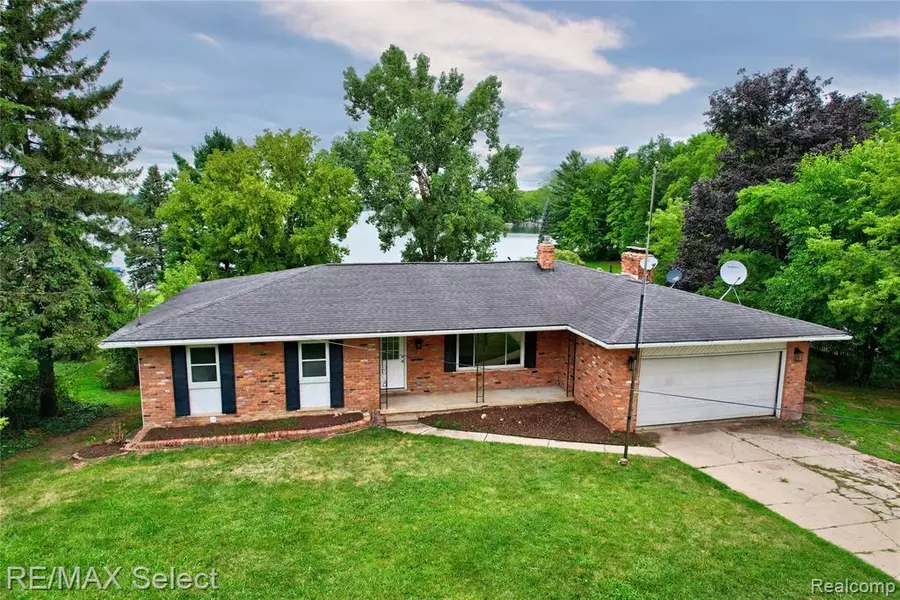 11476 Delmar Drive, Deerfield Twp, MI 48430