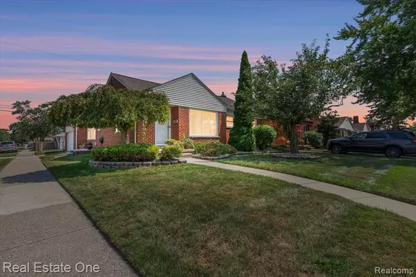 1205 13th Street, Wyandotte, MI 48192