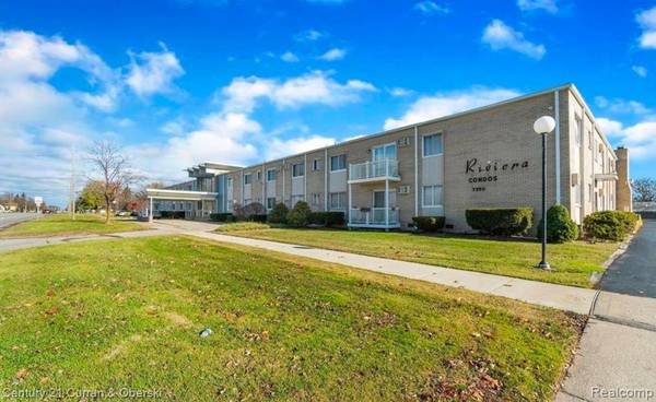 7350 N Inkster Road 117, Dearborn Heights, MI 48127
