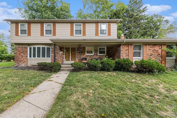 32058 Aline Drive, Warren, MI 48093