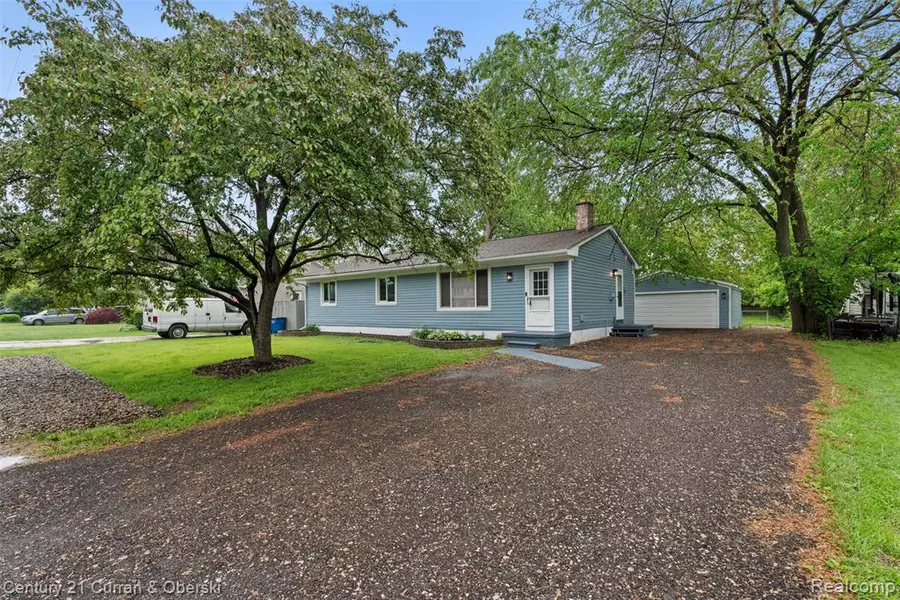 6262 Garden Court, Warren, MI 48091