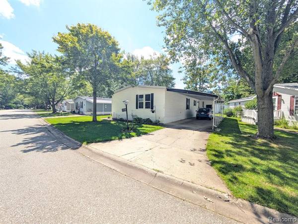 538 Park View, Vienna Twp, MI 48420