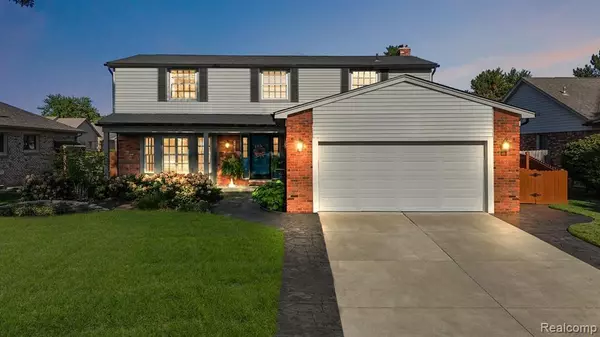 44304 Pentwater Drive, Clinton Twp, MI 48038