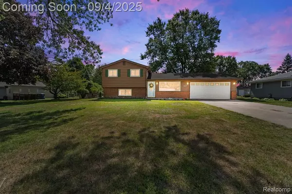 4607 Meigs Avenue, Waterford Twp, MI 48329