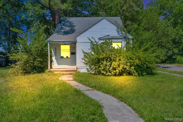 15900 Curtis Street, Detroit, MI 48235