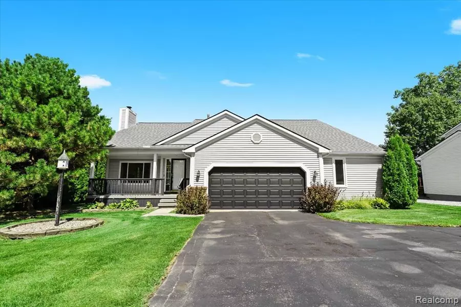 5620 Hatchery Road, Waterford Twp, MI 48329