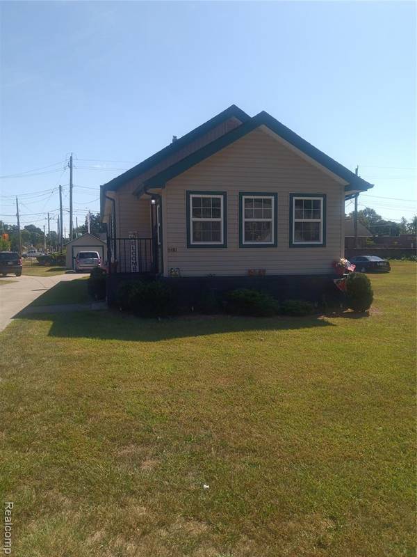 1811 S Harvey Avenue, Westland, MI 48186