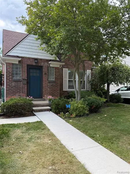 651 N Highland Street, Dearborn, MI 48128