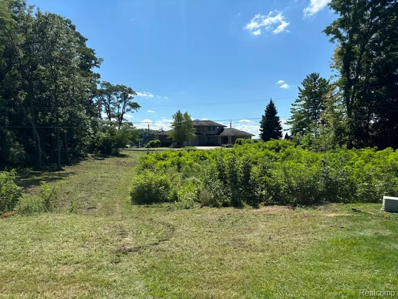 3186 Aspen Ridge Court, Genoa Twp, MI 48843