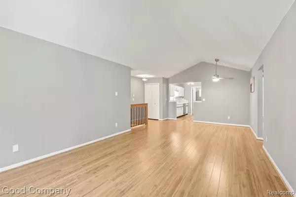 Shelby Twp, MI 48316,56543 Scotland Boulevard