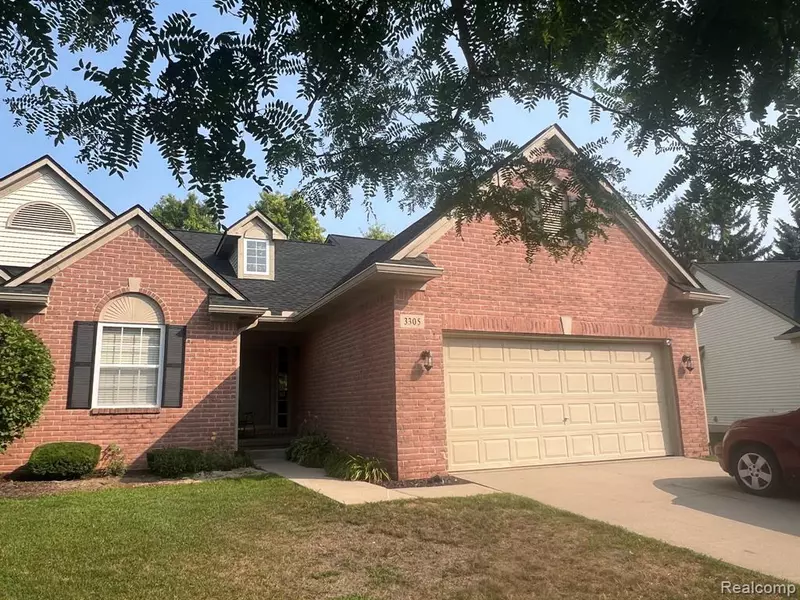 3305 Dewdrop Lane, Howell, MI 48843