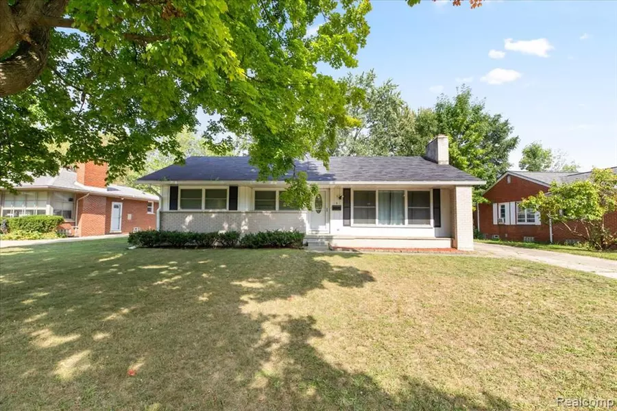 27244 Spring Arbor Drive, Southfield, MI 48076