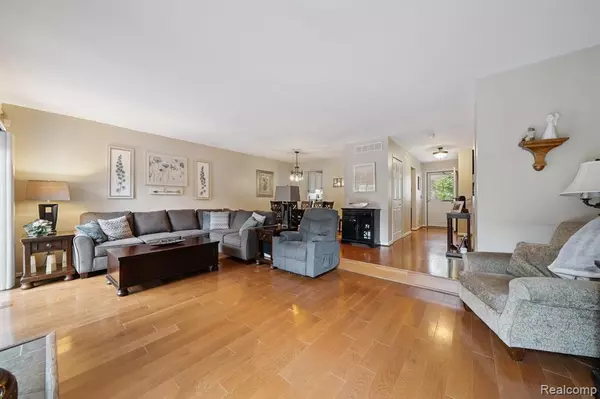 Rochester Hills, MI 48306,1484 Saddle Lane