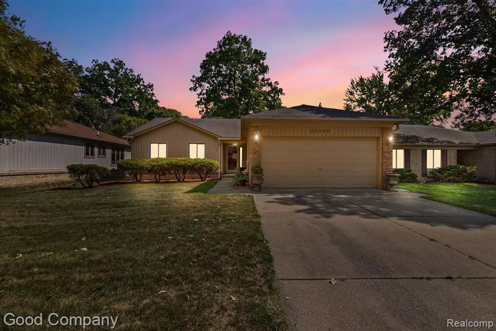 Warren, MI 48092,27226 Warner Avenue