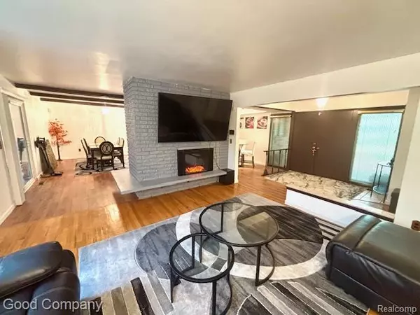 Warren, MI 48093,30205 Lund Avenue