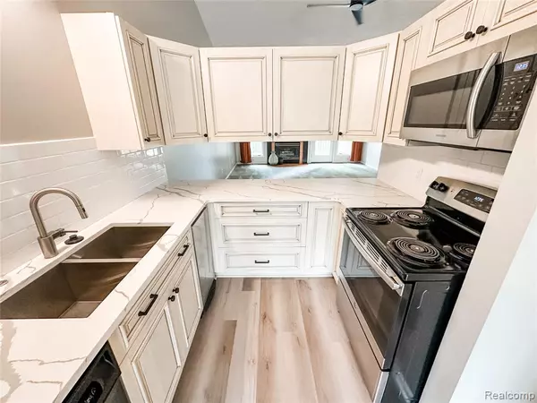 Lapeer, MI 48446,3540 Wedgewood Drive