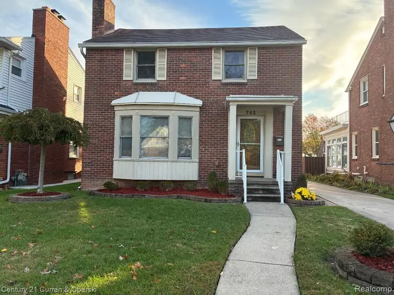 742 N York Street, Dearborn, MI 48128