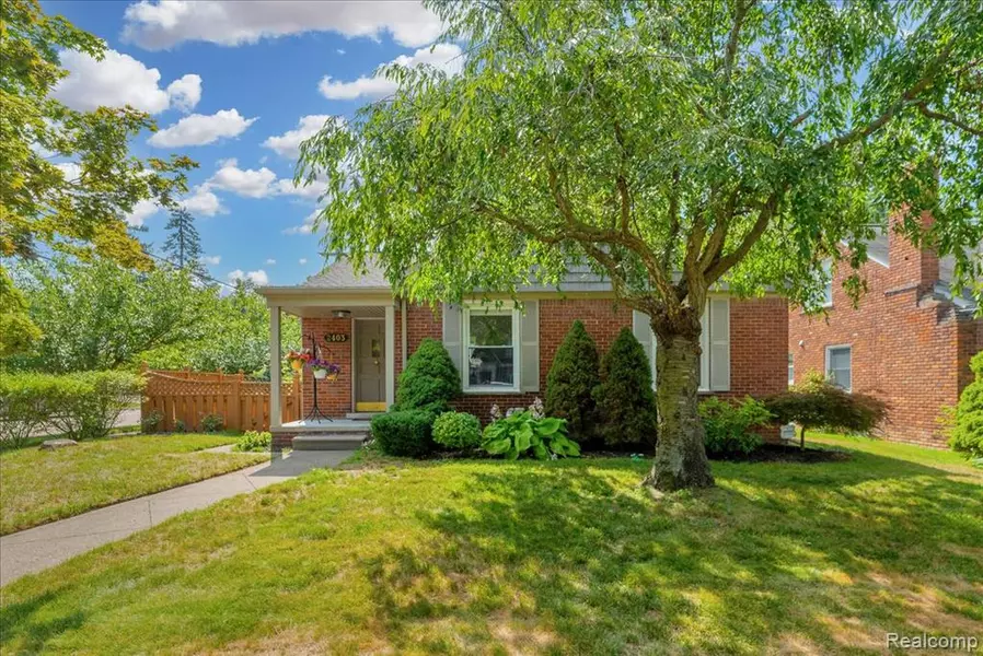 2403 Clawson Avenue, Royal Oak, MI 48073