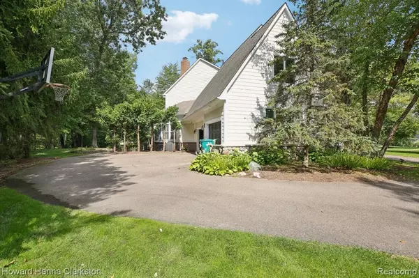 Independence Twp, MI 48346,7651 Maple Ridge Court